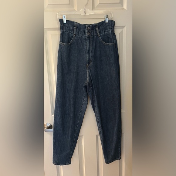 Levi's High Waisted /Paperbag Waist Straight Leg Jeans, Dark Wash, Size 29 - Picture 1 of 9